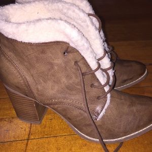 Brown faux fur boots